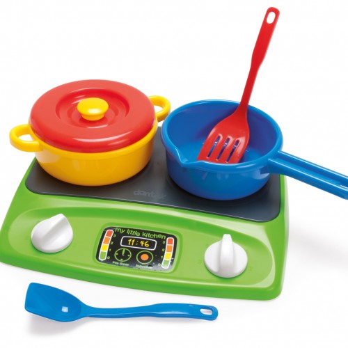 Cooktop with a set of dishes