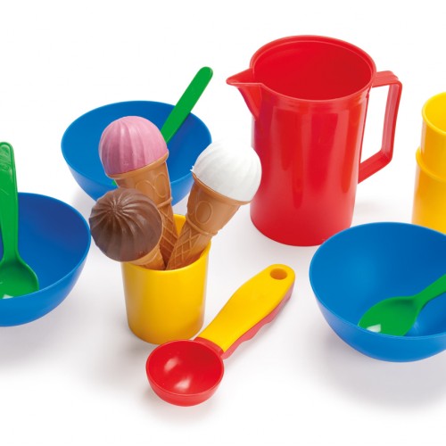 Set of dishes and cones with ice cream